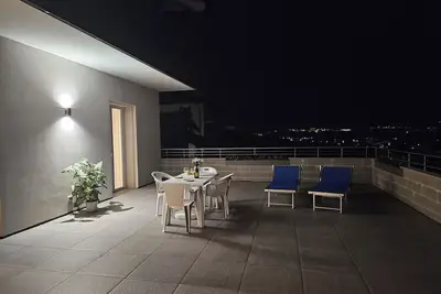 Image de Apartment with panoramic terrace and romantic dinners