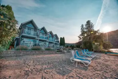 Image de Beach Front, Lake Front, Wine Country, Paddle boards #1