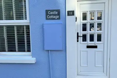 Image de Castle cottage in the town of Tenby 1 min walk to the town 5 min walk to beach