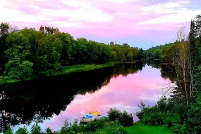 Image de The best view on the Magnetawan River! Rustic cottage with all amenities!