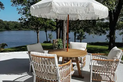 Image de The Hap Haven- a Charming Lakefront Retreat in East Texas - Perfect Getaway!