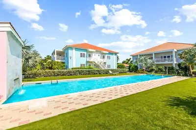 CasaCuatroRositas | Luxury 2br Penthouse+Pool next to Blue Bay Golf & Beach resort