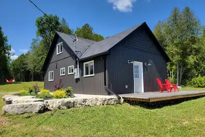 Image de Stokes Bay Getaway near Tobermory & Lions Head\npermit#Sta-2024-63\n