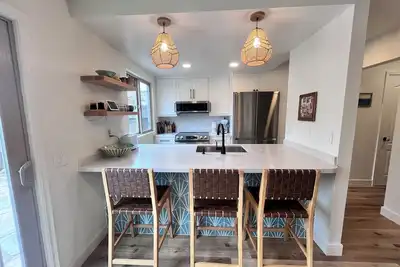 Image de Carpinteria beach town family condo