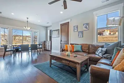 Image de Serinity in the Mountains! 3br Townhome w/ Hot Tub