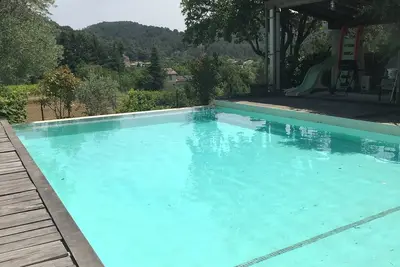 Image de Gite de groupe avec beaux volumes, piscine privée et vue