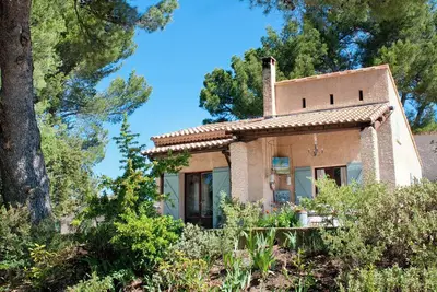 Image de Maison avec vue sur les vignes dans le Luberon sud