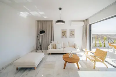 Image de Oasis Villa 6 - Trois Chambres Villa, Couchages 6
