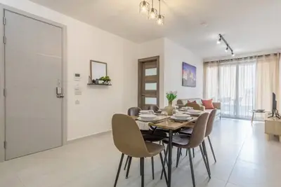 Image de Stay Steps Away From The Sea In Sliema | Sleeps 6