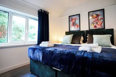 Image de Comfy 3br Home near Anfield - perfect for Contractors & Family with Parking