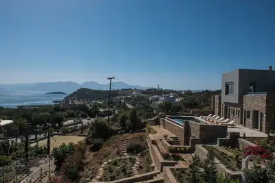 Image de Villa crétoise minimale avec piscine privée - à 5 minutes de la plage