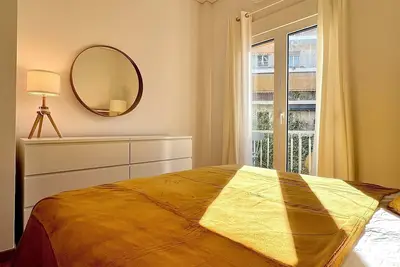 Image de 10 minutes to Center apartment, with nice balconies on Varnava square