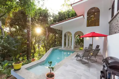 Image de Villa Lapas: Spacious, Lush 2-Bedroom Home & 2-Bedroom Apart, Central, Wildlife!