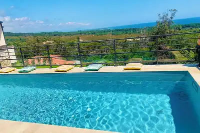 Image de Somptueuse Villa vue mer avec piscine privée