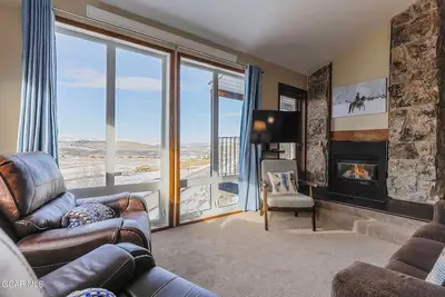 Image de Ski-In/Ski-Out Mountain Retreat with Pool and Private Indoor Hot Tub