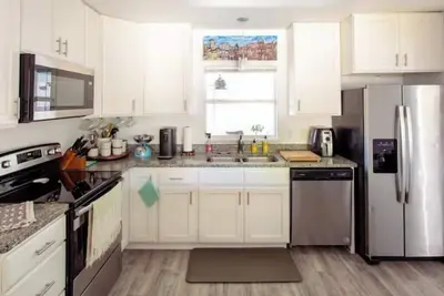 Image de 3br Island Oasis close to Tybee!