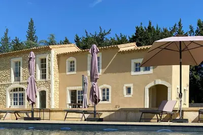 Image de Superbe Mas Provençal rénové avec piscine et climatisation - Paradou