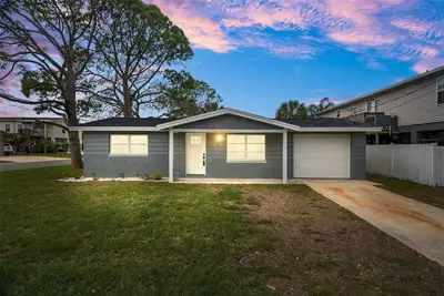 Image de Quiet canal home