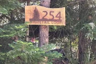 Image de Up River Getaway. Complete 30/50 Rv Site. Hike, Fish, Float, Relax!