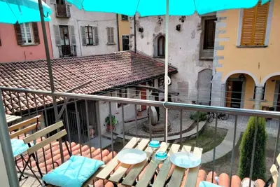 Image de Blue apartment in historic center with balcony to relax in