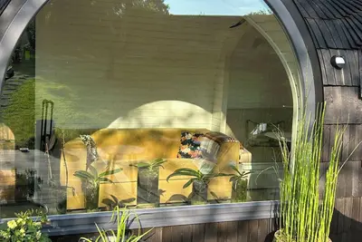 Image de Black cabin  logement insolite a 20minutes de Deauville entre haras et sentiers