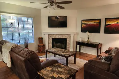 Image de Pet and child-friendly 3 bedroom home in Alta Mesa