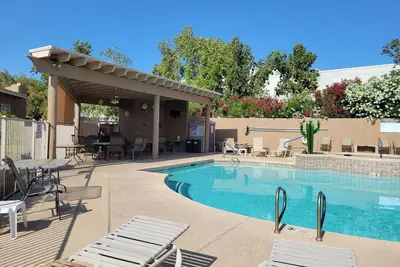 Image de Golf course condo 2/2. 5 baths Gated community with 5 miles of everything!