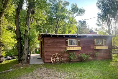 Image de Vintage Tata River Cabin: Arkansas River Cabin