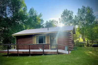 Image de Vintage Tata River Cabin: Shavano Cabin