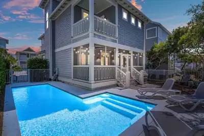 Image de New 5br30A-Private Heated Pool-Walk to Beach-Bikes