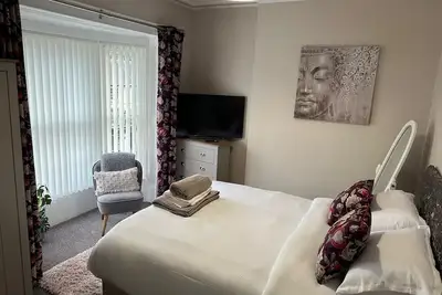 Image de 3 bed Cozy Antrim Apartment with Great Views