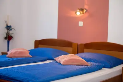 Image de Appartement d'une chambre avec air conditionné Lopar, Rab (A-23156-a)