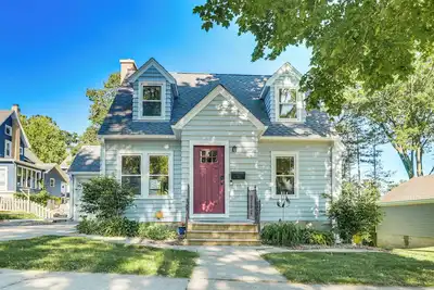 Image de Charming Lake Mills Home Near Rock Lake & Beach