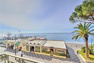 Image de Casa Arpeggio: An elegant and welcoming apartment located in the center of Maiori and a few meters from the sea.