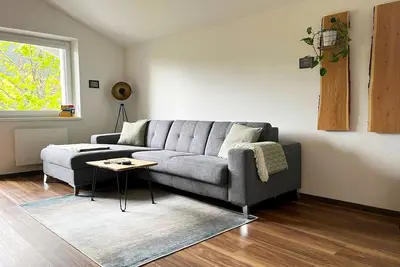Image de Eine Moderne Ferienwohnung zum WohlfĂĽhlen! Modern & GroĂźzĂĽgig!