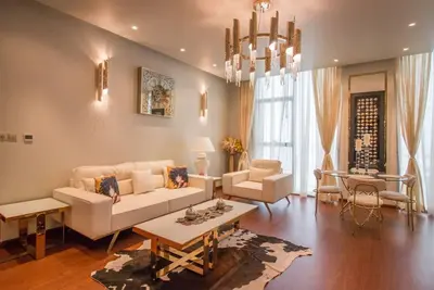 Image de Luxurious 2br | Fully Upgraded | High-end facilities