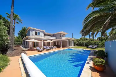 Image de Casa Cegonha - villa spacieuse avec piscine chauffée