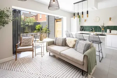 Image de Host & Stay | The School House