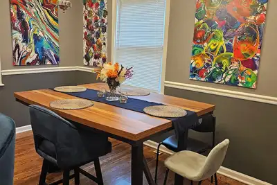 Image de Charming Urban Retreat: 4 Bedroom, 2 Bath Townhouse in Baltimore City, Maryland