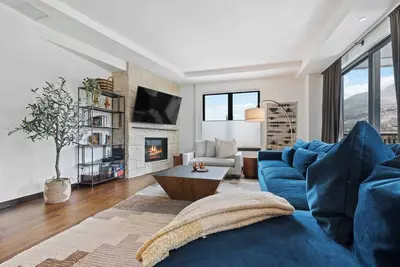 Image de The Lion Residences W404