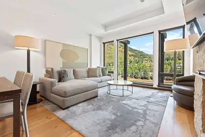 Image de The Lion Residences W604