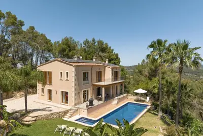 Image de Finca es Foners à Felanitx avec piscine et jacuzzis en-suite