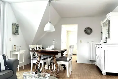 Image de Moderne und Stilvolle Ferienwohnung für 4 Personen in Strandnähe