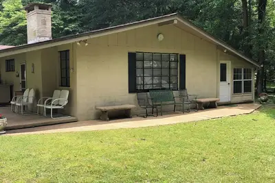 Image de Vacation on the Tennessee River in Northwest Alabama. Quaint cottage/level lot.