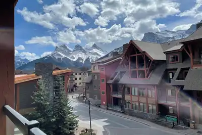 Image de Spacious Luxury King Suite with Stunning Mt. Views / Bbq / Pool & Hot Tub