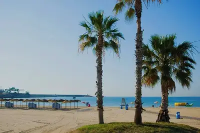 Image de Bonito Apartamento a 250 m del Mar, en Urbanización, Cercana a la Ciudad