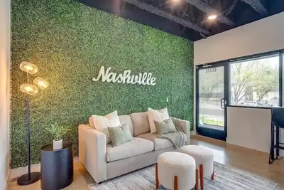 Image de Probably On Broadway, Cozy Nashville Condo