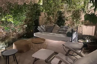 Image de Maison de village spacieuse et confortable avec patio
