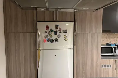 Image de Luxury 3-bed room apartment fully furnished with modern-style furniture