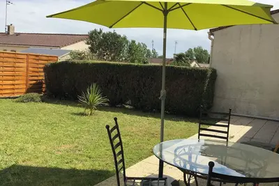 Image de Maison de vacances à 8 minutes de des plages, et à deux pas des commerces.